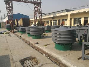 四川李老板再次訂購(gòu)振動(dòng)篩